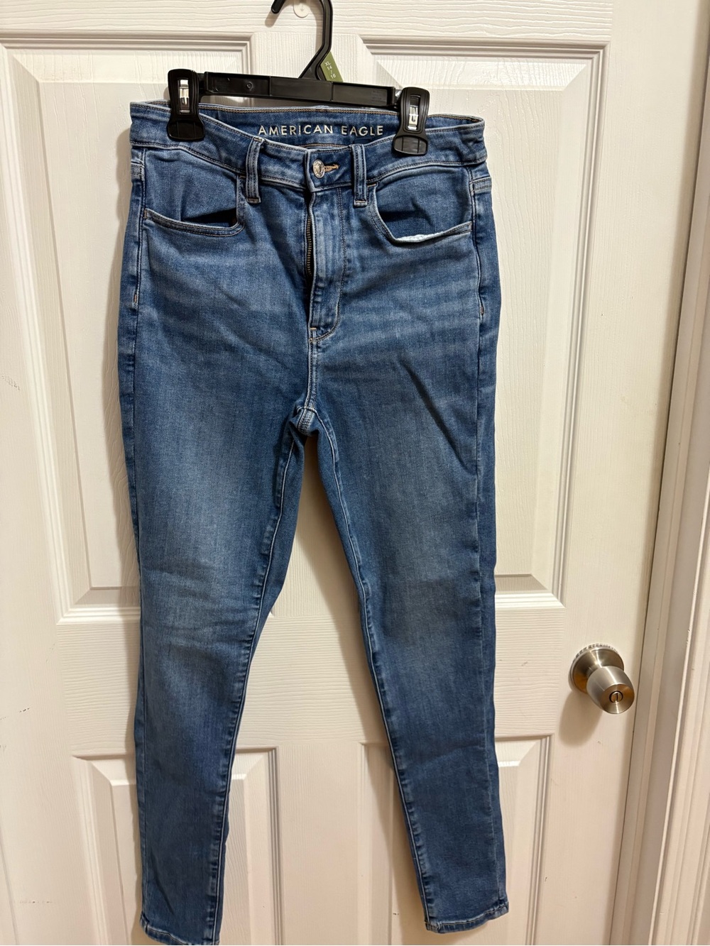 American Eagle Outfitters Medium Blue High-Rise Skinny Jeans